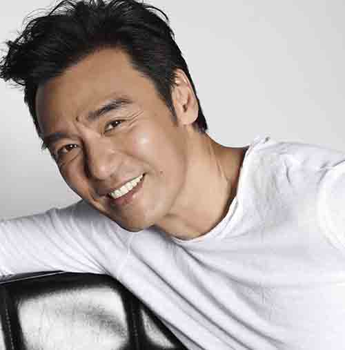 钟镇涛(阿b)今年五月跟一位圈外人合夥成立传媒公司,打算制作演唱会及