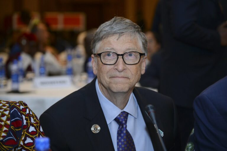 蓋茨譴責特朗普 稱疫情間削減WHO的資助是「危險」
