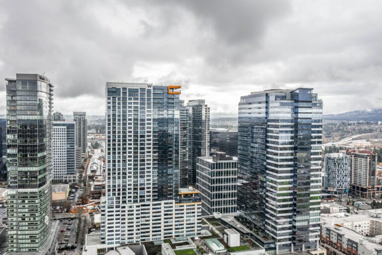 Zac Gudakov@unsplash