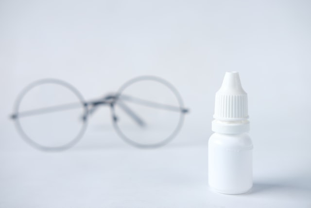 FDA 批准 Allergan VUITY™ 上市 首款治療老花眼的眼藥水