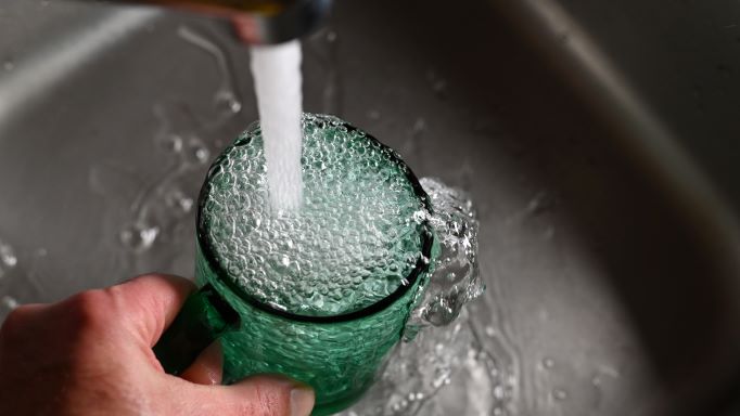美國改善水質推動飲用自來水 但必須解決公眾的疑慮