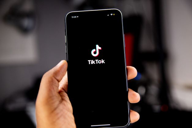 各州開始調查 TikTok 對兒童健康的影響