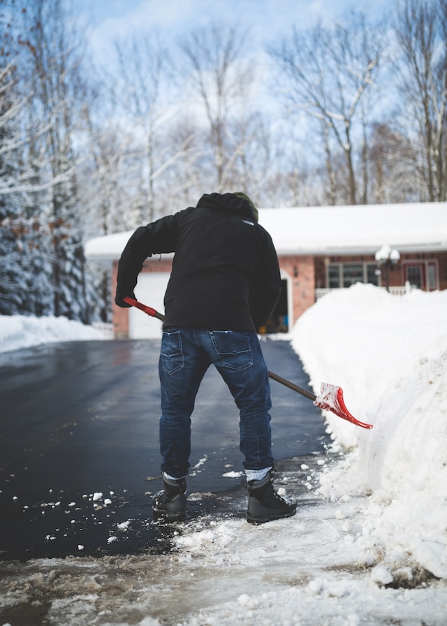 西雅圖市將透過免費提供鏟雪工具 準備迎接最壞情況