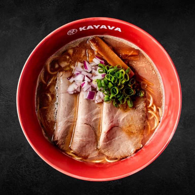 日式麵食兩大新點：手工拉麵對決無湯拉麵